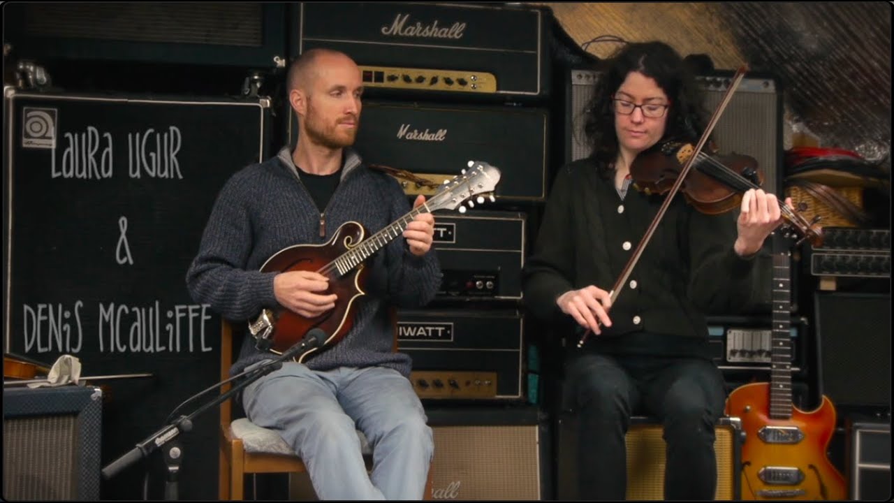 Laura Ugur & Denis McAuliffe: fiddle & mandolin slip-jig & reel