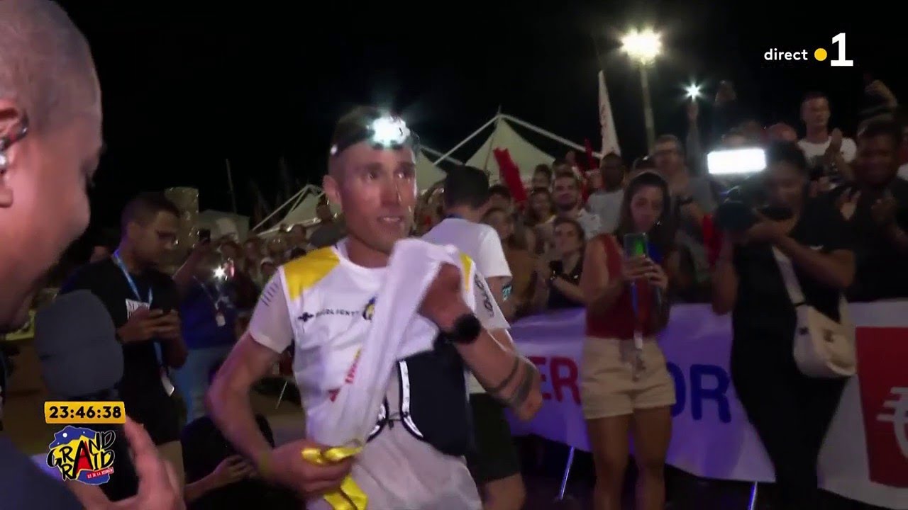 Grand Raid : Arrivée de Beñat Marmissolle Troisième de la Diagonale des fous