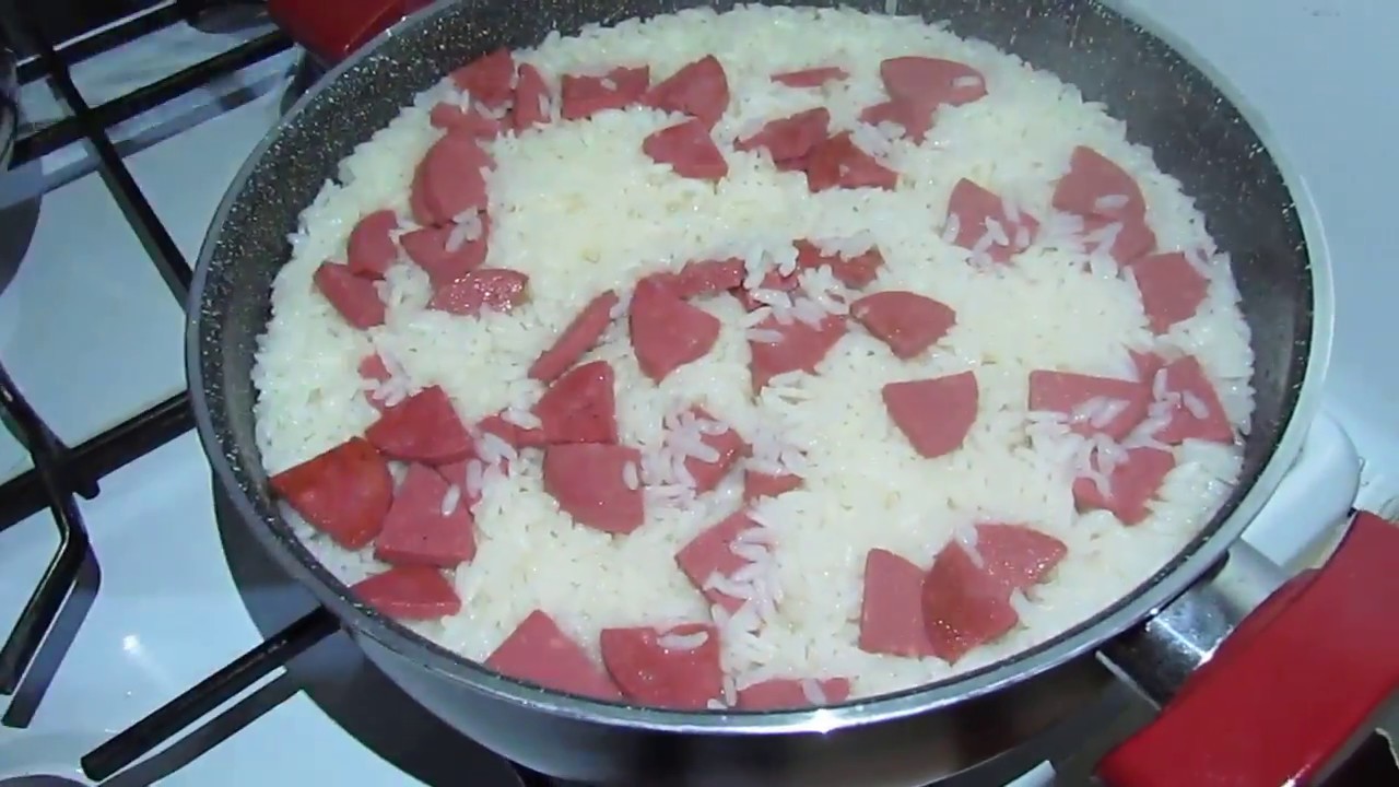 Sucuklu Pirinç pilavı ve Kırmızı mercimek çorbası tarifi