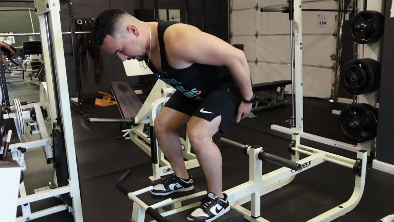 Remo Inclinado (Bent Over Rows En Español) (Cybex T-Bar Machine)