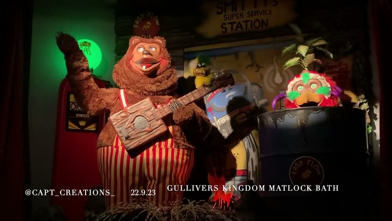 Friends/Name game/ you can call me Al - Hard luck bears / Rock-afire explosion Gullivers kingdom