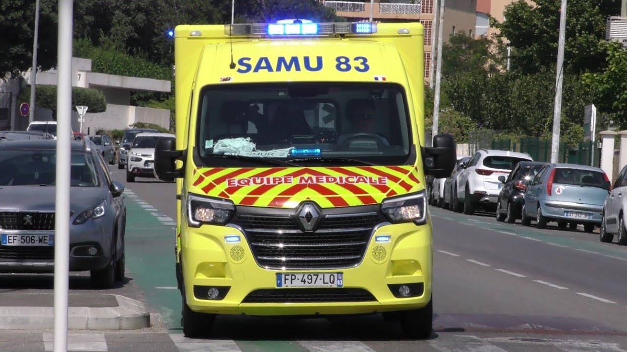 Ambulances en urgence à l'hôpital de Toulon-La Seyne-sur-Mer