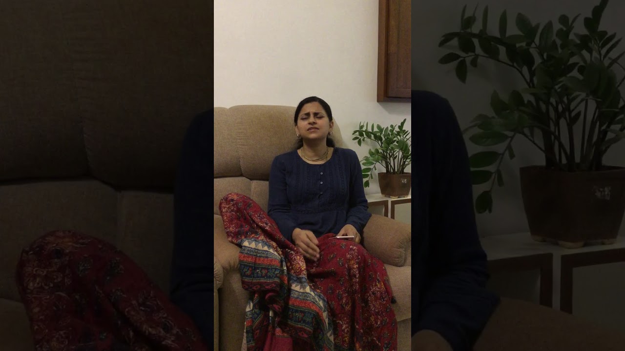 Sakhi ri laaj -  Meera bhajan - by Rupamanjari Devi dasi