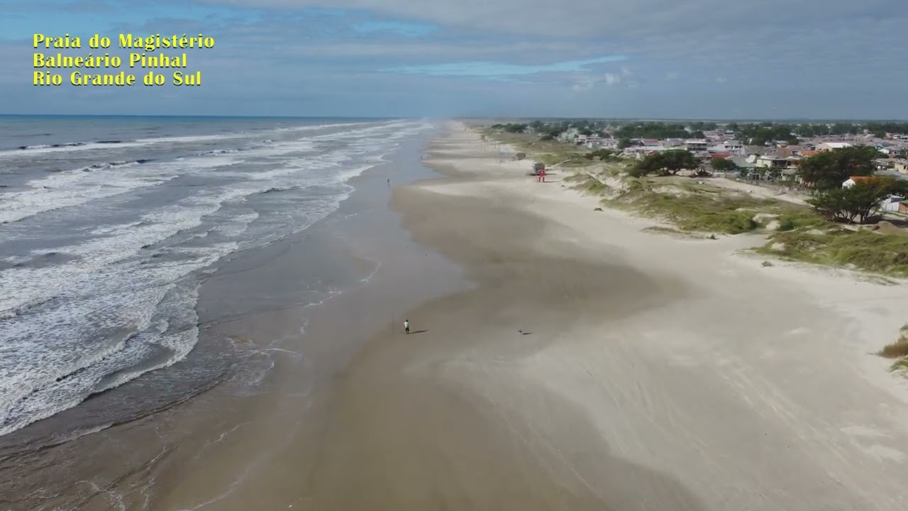 4K - 60 FPS - Cidade: Balneário Pinhal/RS. Praia do Magistério