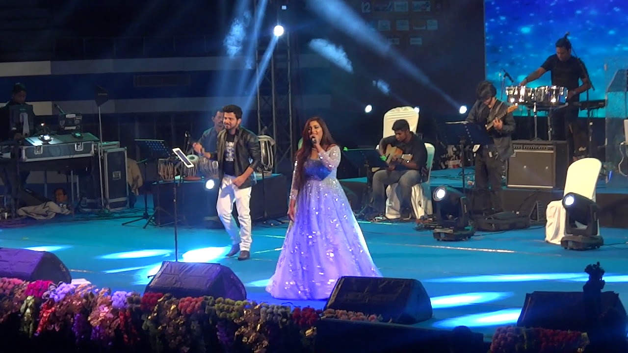 PIYA ORE PIYA BY SREYA GHOSAL LIVE KOLKATA DECEMBER 2018