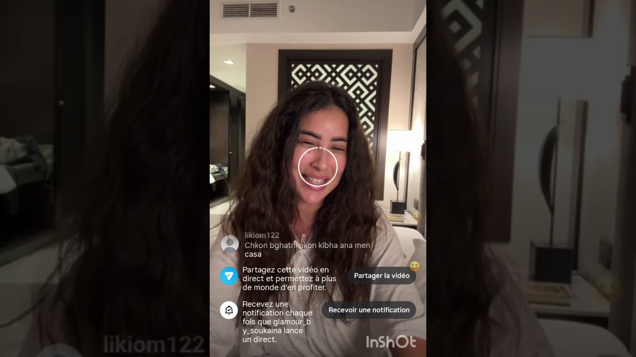 راجل داخل عندي وسط لايف طليييييتو نيت هههه