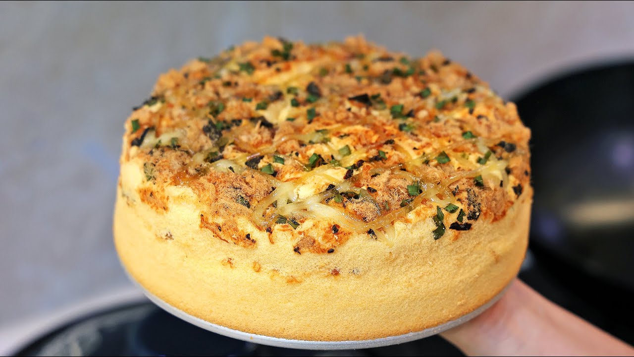 最近很火的咸口爆浆戚风蛋糕，没有想到这么好吃，真的太香了！「savory cake」