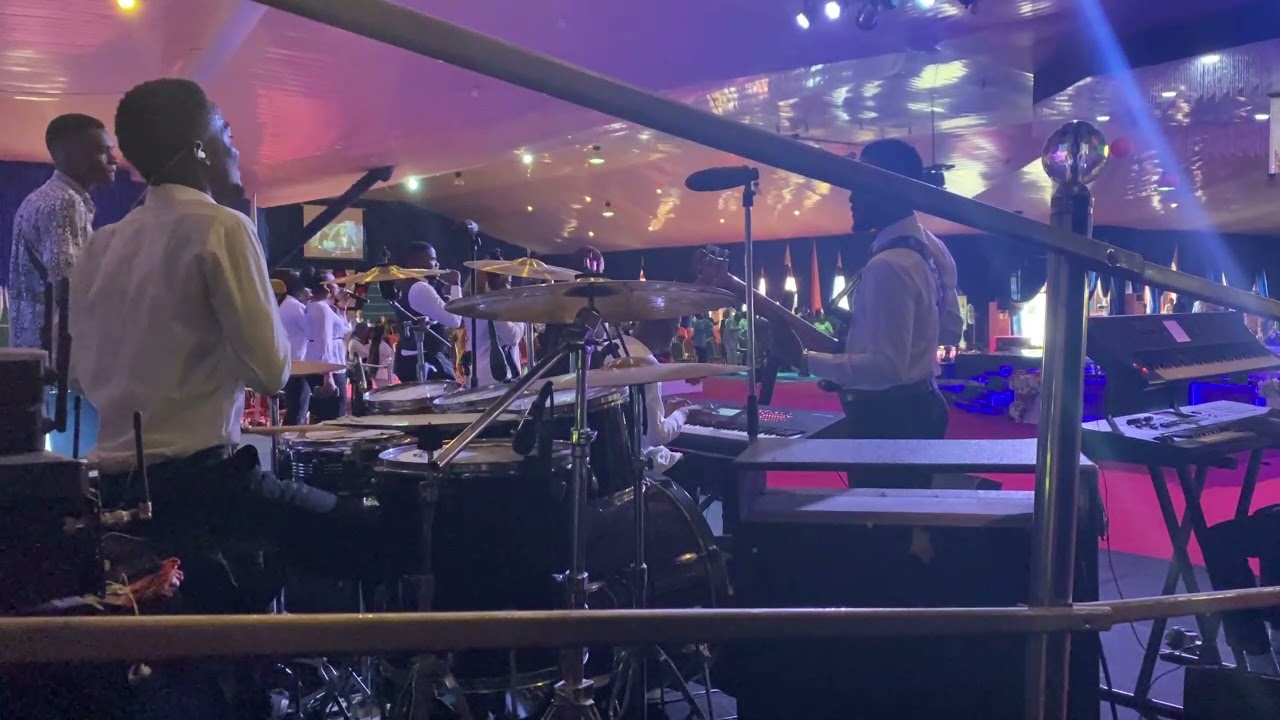 NAIRA MARLEY'S LAMBA SPICE ON AN AFRICAN PRAISE WITH J'DRUMZ(a.k.a.STAR~BOY DRUMMER 🌟)