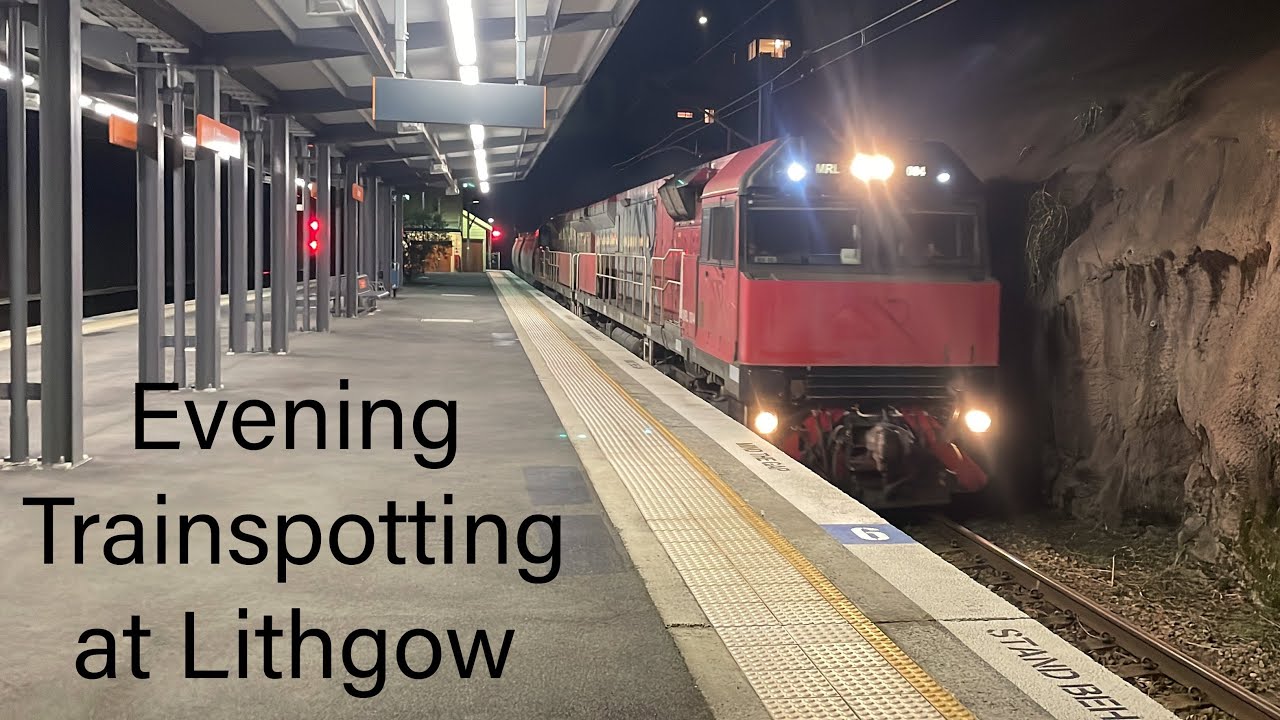 Evening Trainspotting at Lithgow Station
