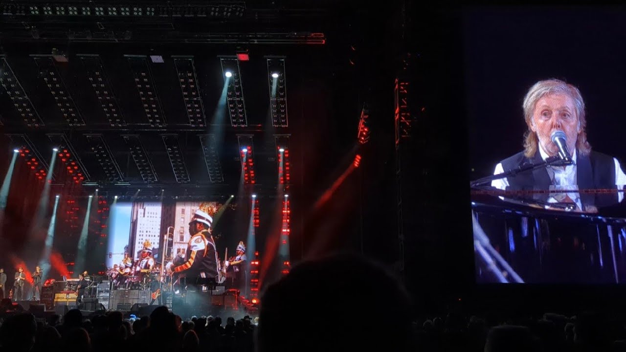 Paul McCartney Let em in Live Sydney Night 2 10-28-23