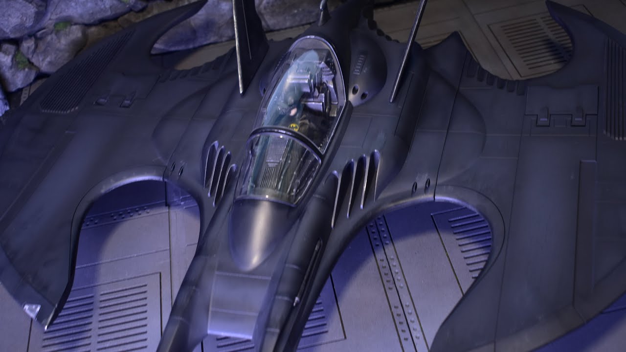 В руке Jazzinc Dioramas Batman 1989 Batwing PROTOTYPE
