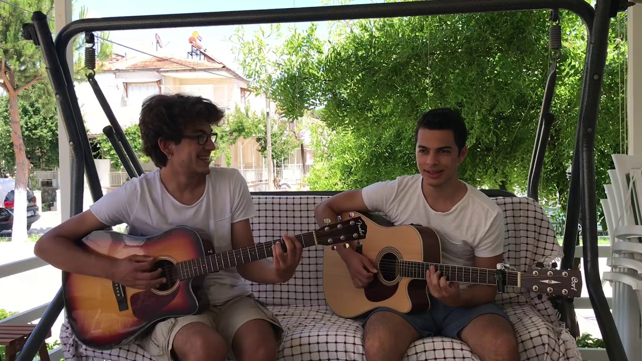 Arka Sokaklar Jenerik Müziği-Akustik :))