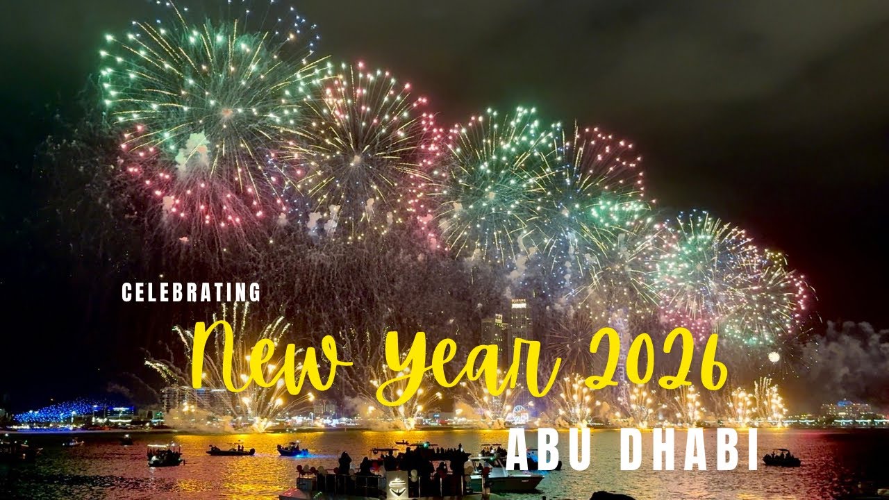 New Year Fireworks In Cornish Beach - Abu Dhabi 🎇💖