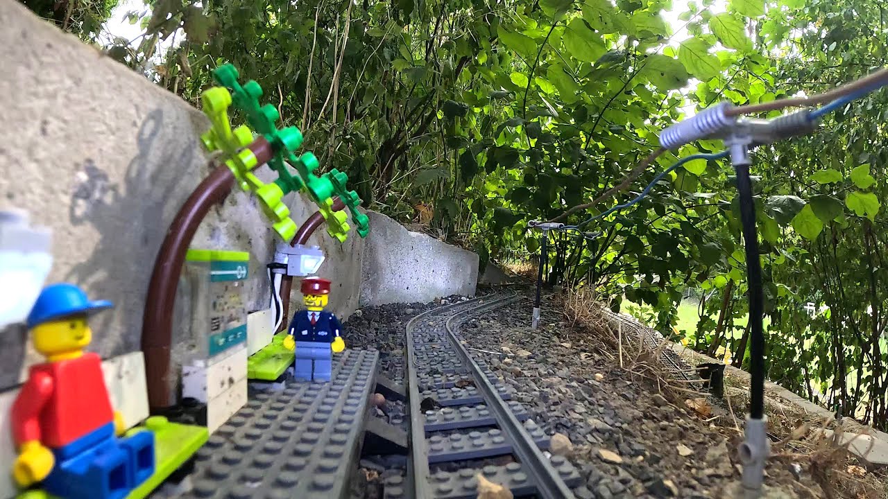 LEGO Train 7898 - And the Track Construction goes on again...