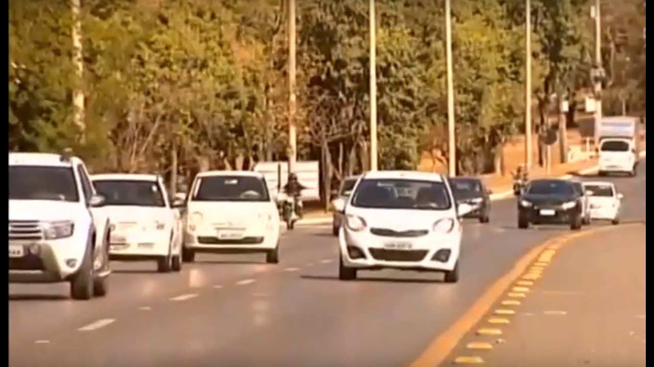Trafegar com farol desligado agora pode gerar multa e pontos na carteira