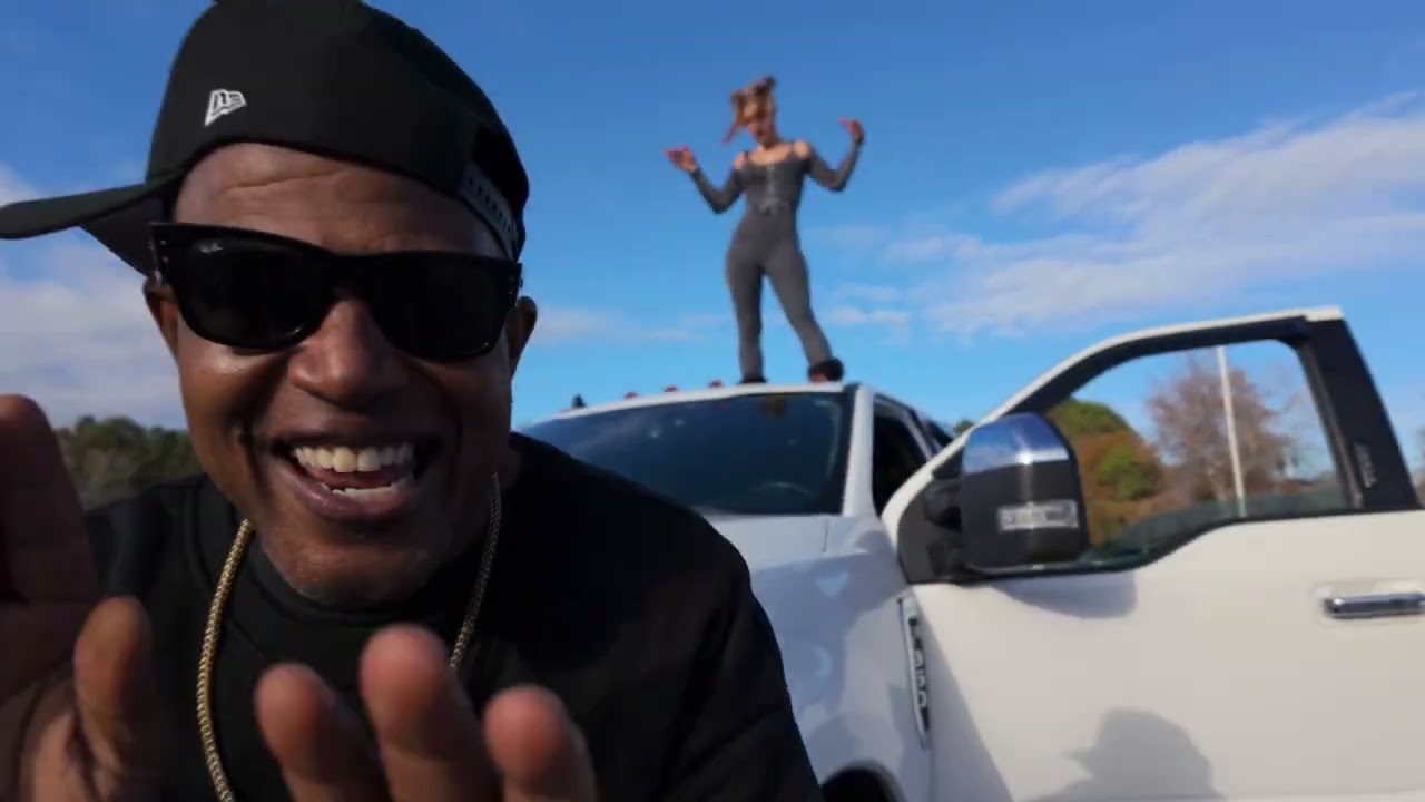Mr. DJ – Slidin’ (Official Music Video)