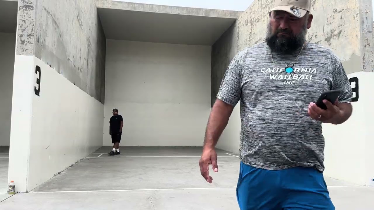 4K Venice Beach (Torito Vs Fernando the flying  Squirrel 🐿️) 2025