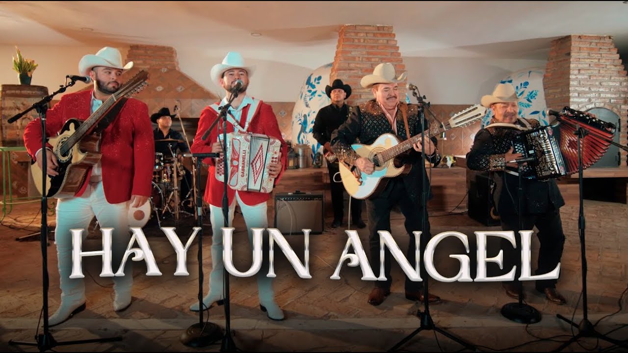 Hay Un Angel - Chuy Vega Ft. Chuy Vega Jr 