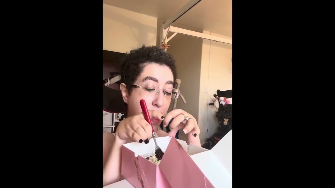 Crumbl French Silk Pie review