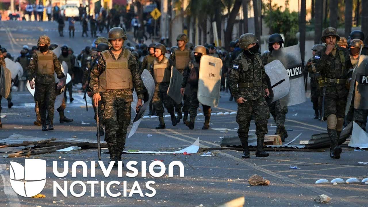 Denuncian que policía de Honduras agredió a periodistas durante protestas