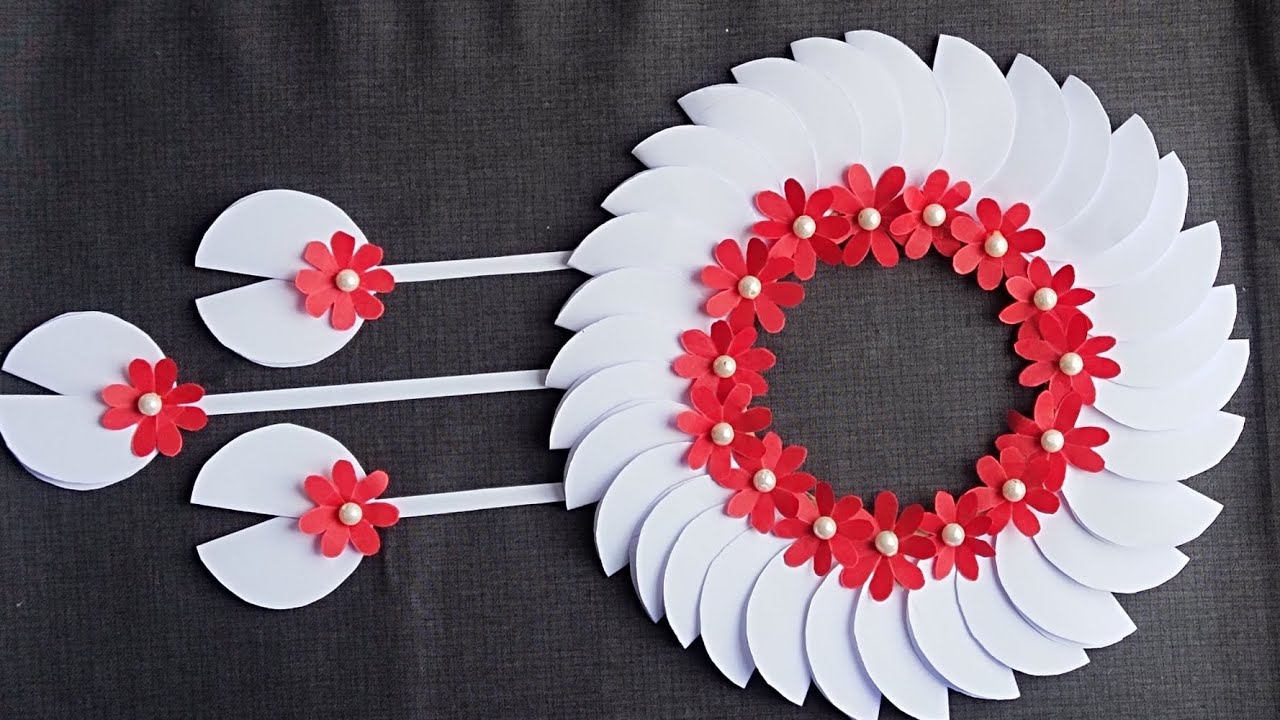 art paper diye hater kaj . easy wall hanging idea. artwork. artcraft . home decoration idea