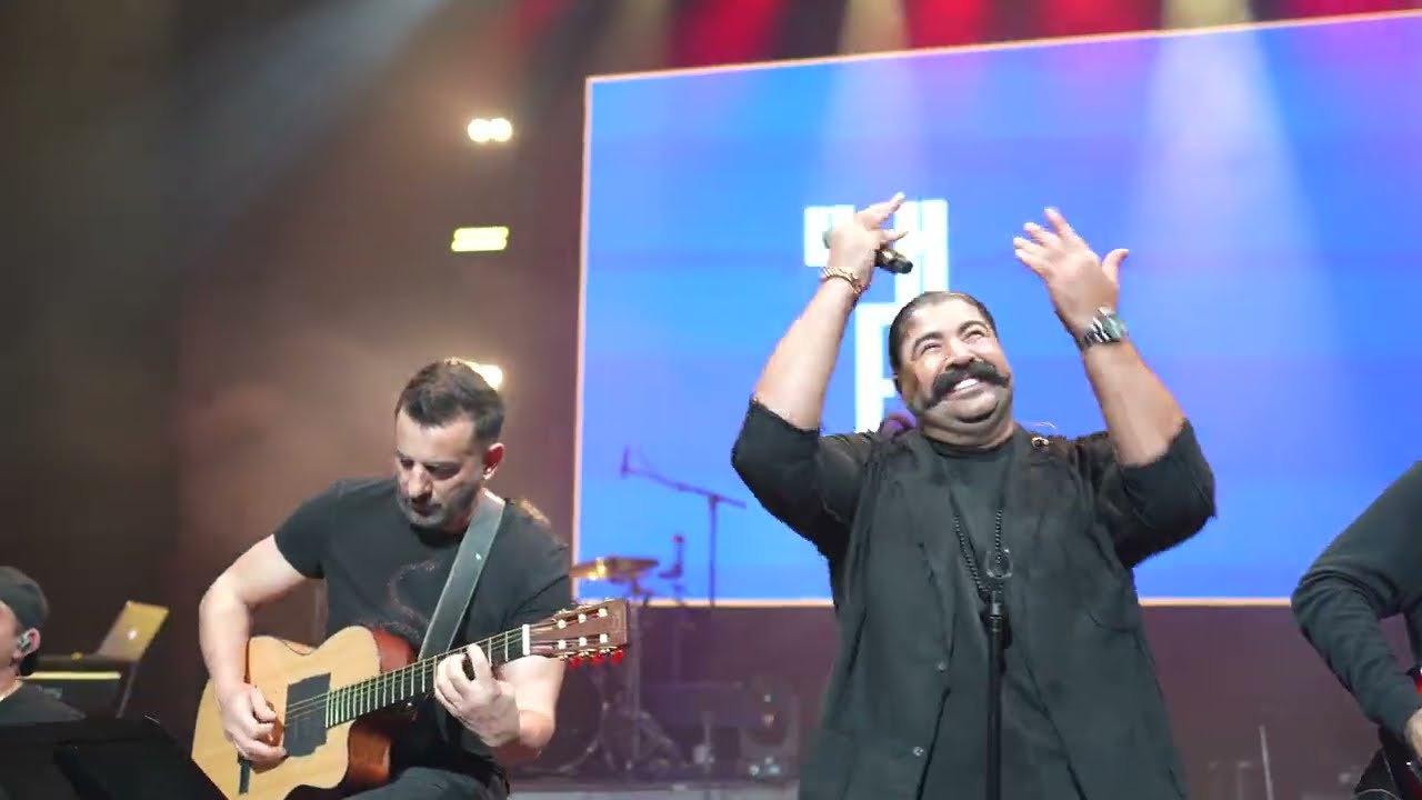 Behnam Bani Concert in Seattle, WA کنسرت بهنام بانی در سیاتل، واشنگتن | اجرای زنده آهنگ «ستاره میشی»