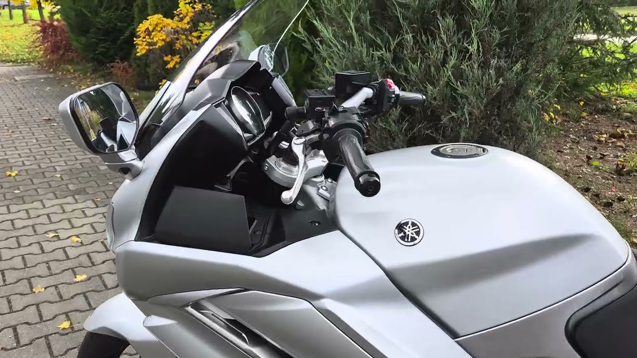 YAMAHA FJR 1300 AE RP28 rocznik 2020
