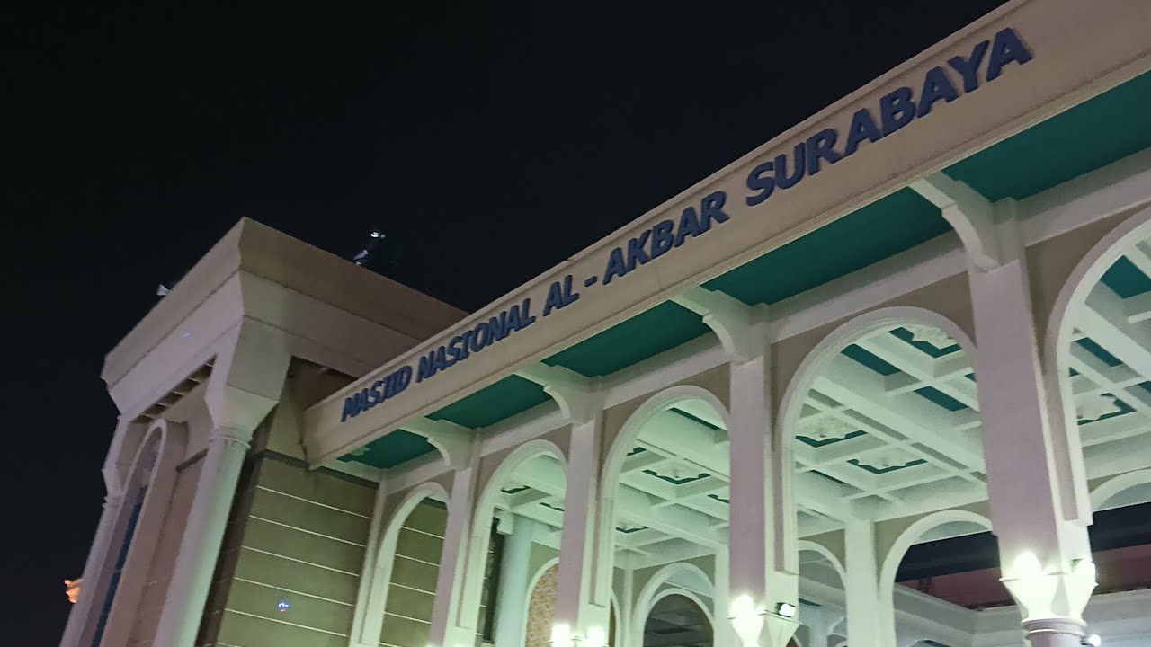 SETELAH BUKBER DI MASJID AL AKBAR SURABAYA 
