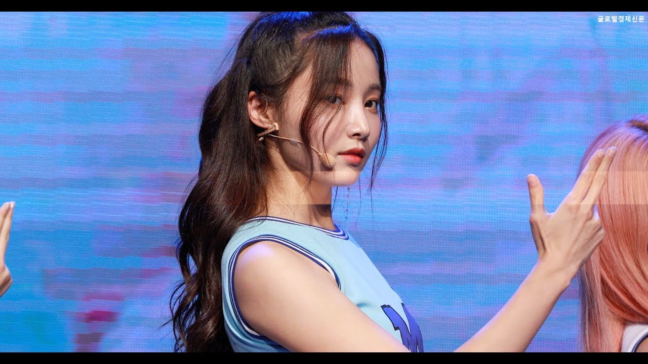 180724 모모랜드(MOMOLAND) 연우 - BAAM (2018 올해의 브랜드 대상)