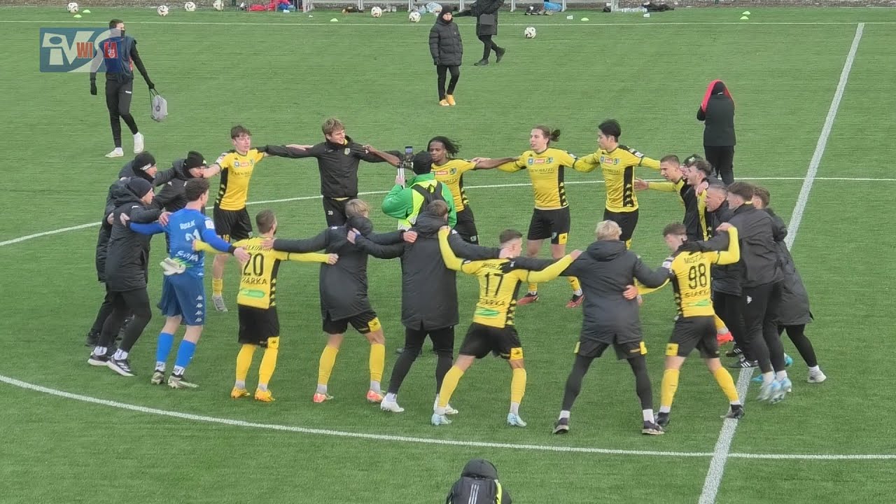 SIARKA TARNOBRZEG - CZARNI POŁANIEC 2:1 (1:1) -  FRAGMENTY MECZU I KOMENTARZE TRENERÓW