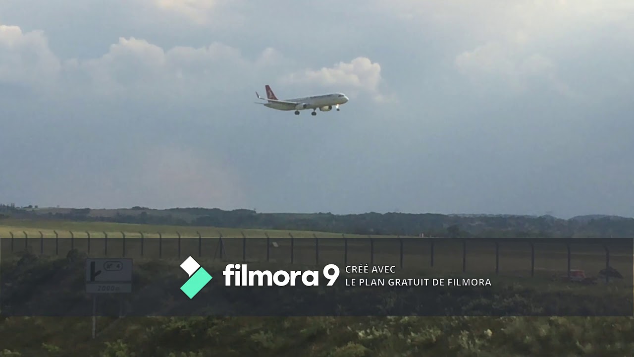 Décollage et atterrissage d' Avion à l' Aéroport de Lyon st exupéry