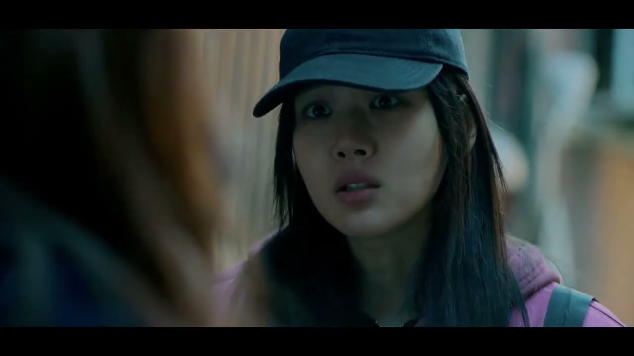 Korean Actress Bibi smoking