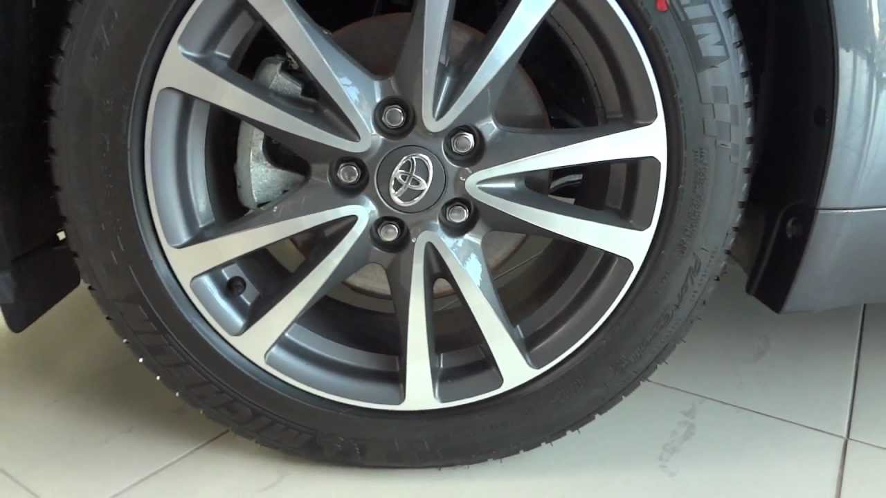 Toyota Avensis FL 2012 / 2013 豐田