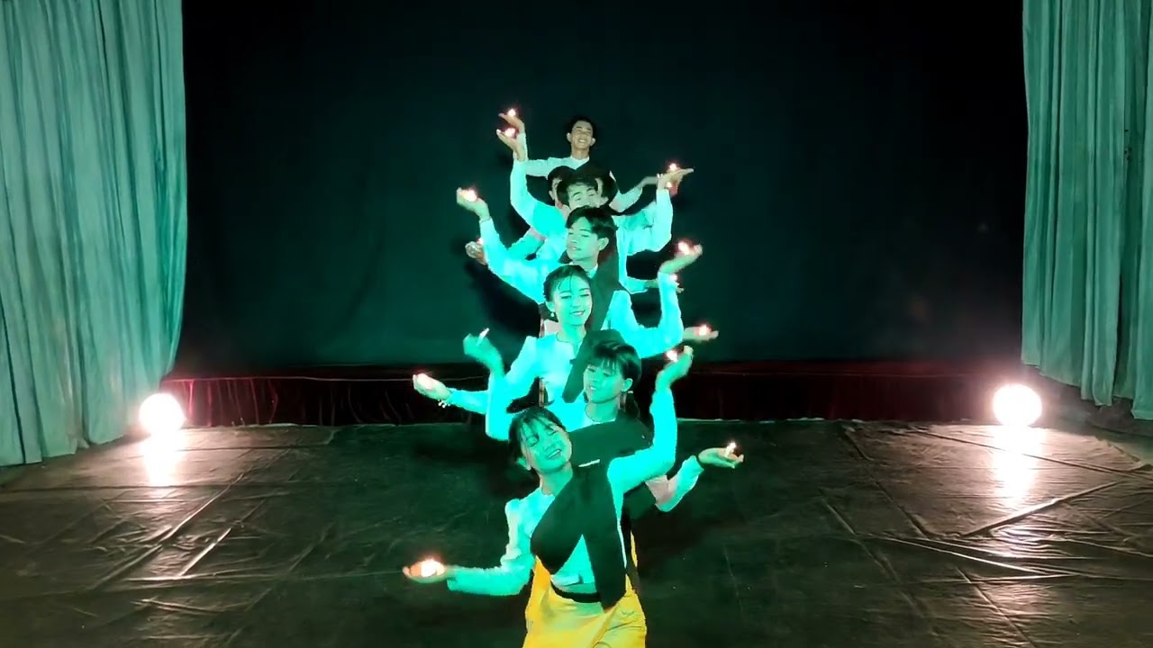 Myanmar Candle Dance
