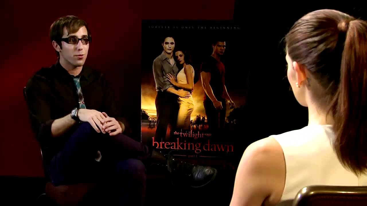 Ashley Greene and Breaking Dawn Cast Interview - Chicago