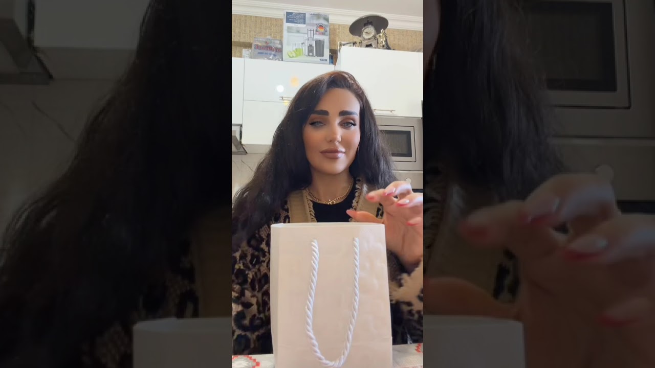 Nərmin ad günündə verilən hədiyyələri göstərdi😍 🎁 