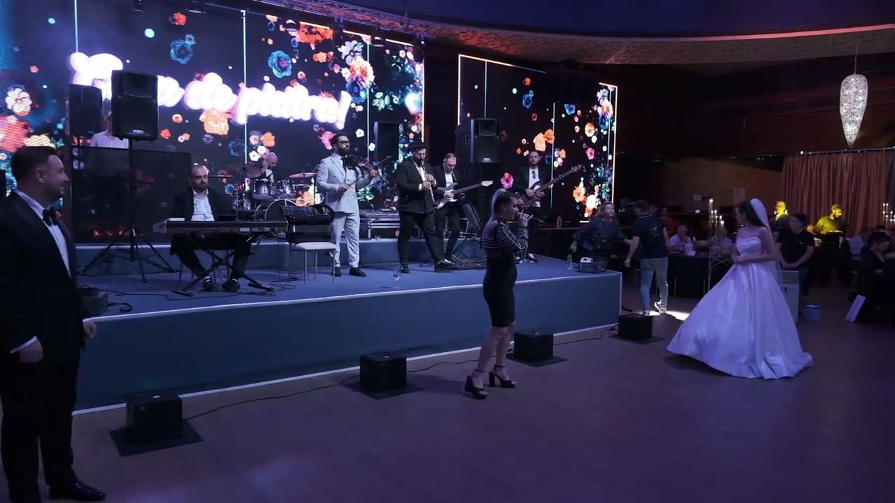 VOGUE BAND - INTRO - DANSUL MIRILOR LA NUNTA