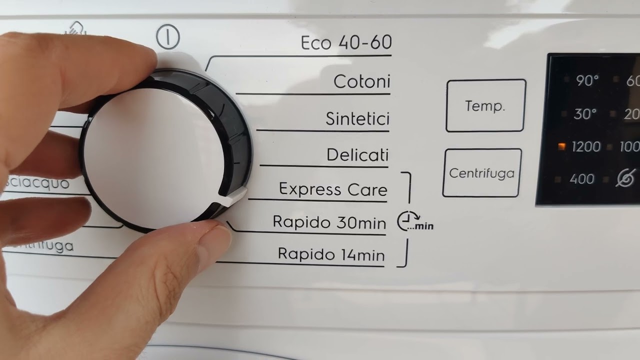 Recensione e comandi della lavatrice Electrolux EW2F5W82 TimeCare 500