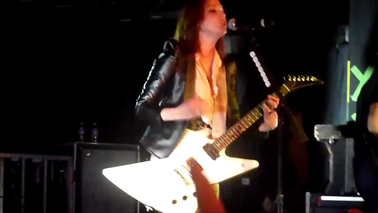 Halestorm - Rock Show - Live HD 11-10-12