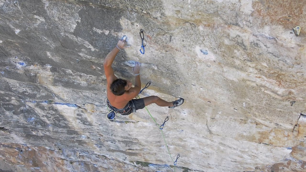 El Culto De La Ostra Azul 7c, Escalada en Patones