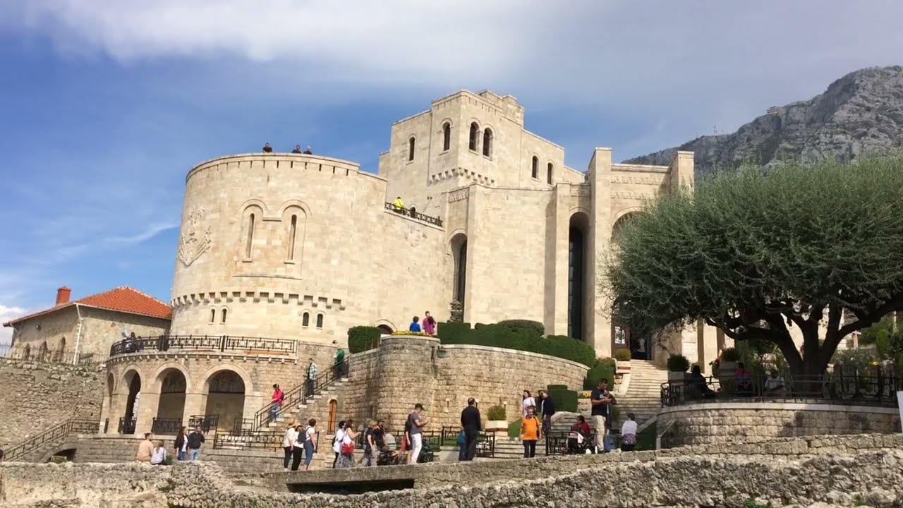 Muzeu Komb&euml;tar 