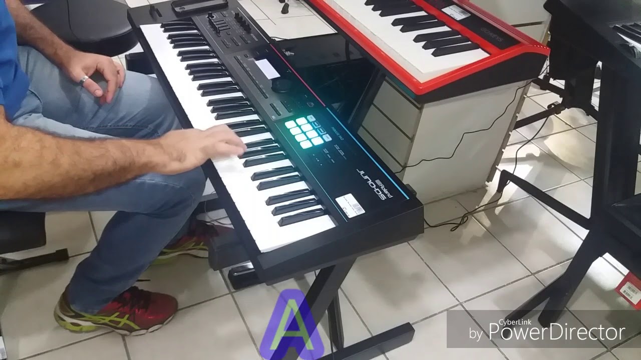 JUNO DS 61 - Piano,  EPs, Strings, Acordions & Guitars