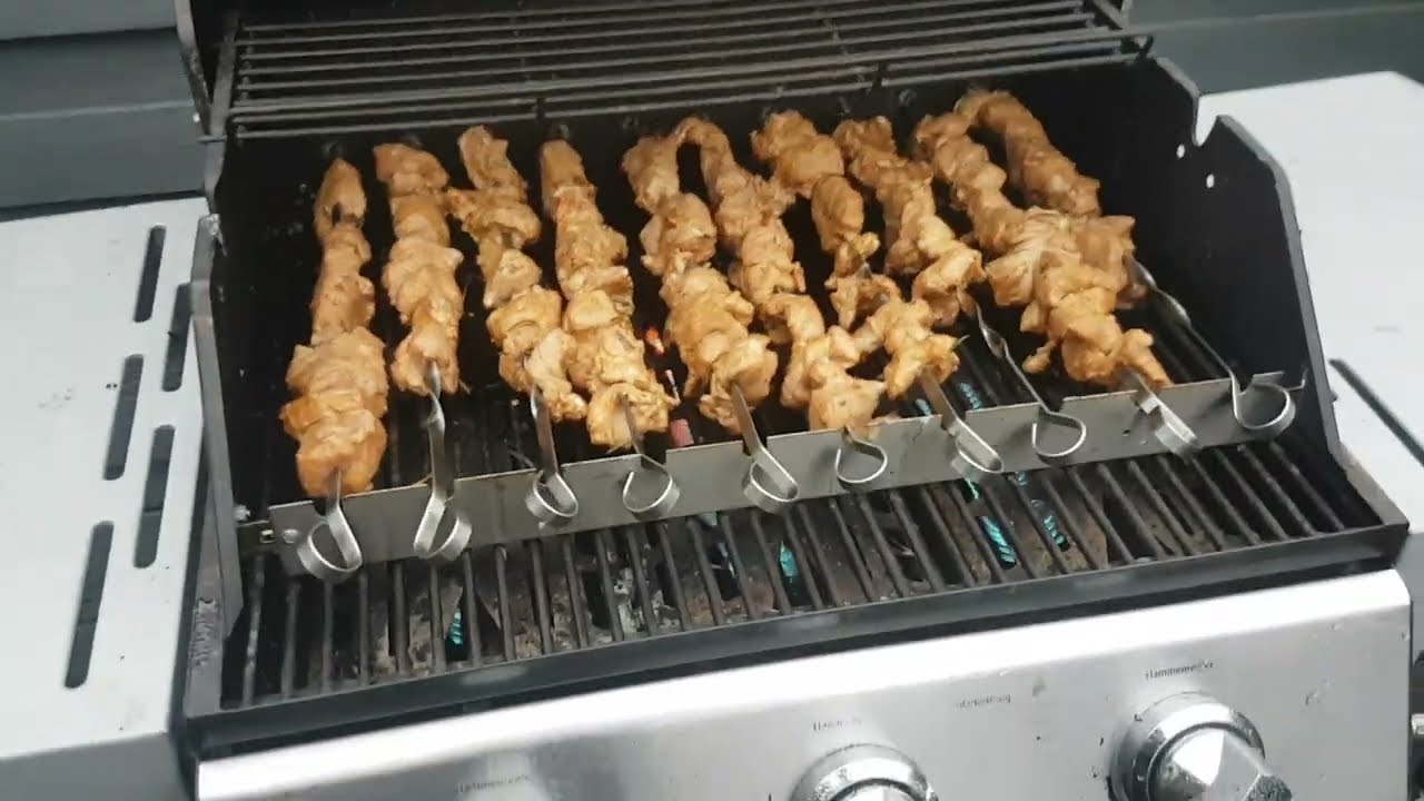 the easiest way to grill shashlik |rotating skewers |gas grill | landmann grillchef 12739