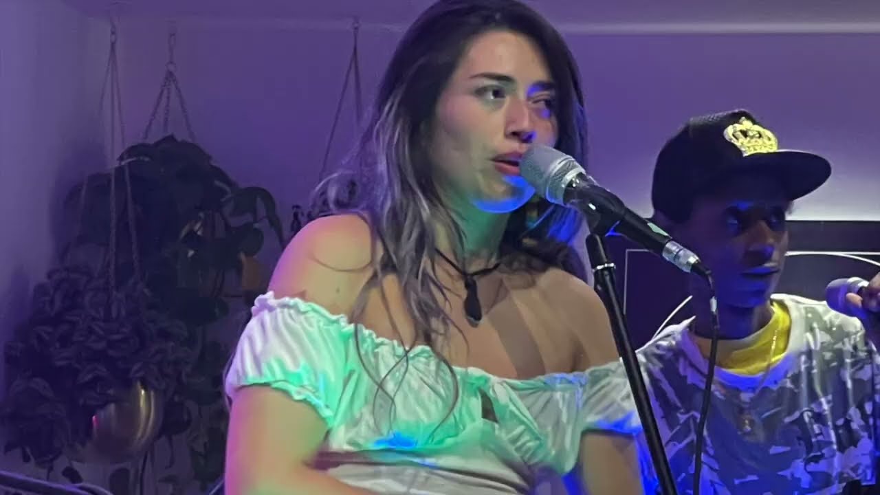 Daniela Carmona Live at Osita | Happy Bains Community Supporter. #singer #dancer #actor #latinmusic