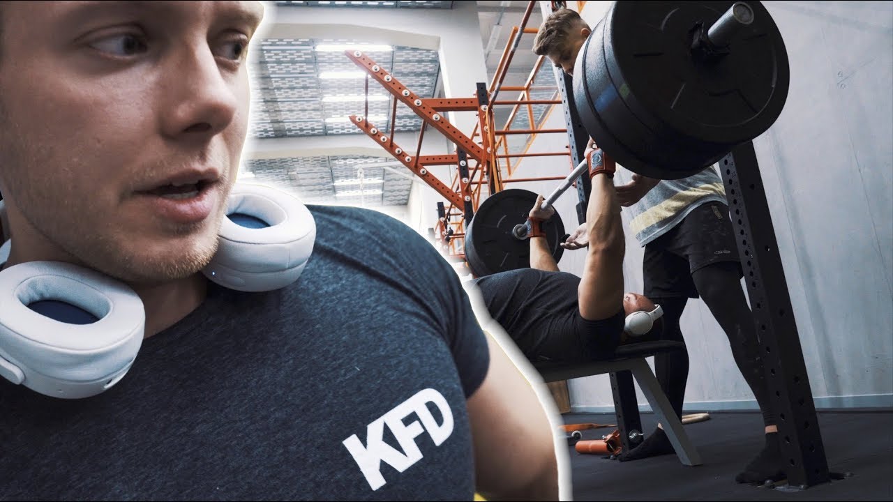 ILE RAZY WYCISNĘ 100 KG? | VLOG #61