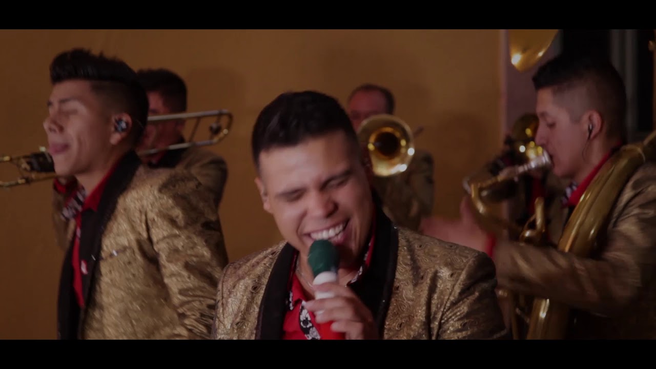 Banda Lirio - La Media Vuelta | EN VIVO