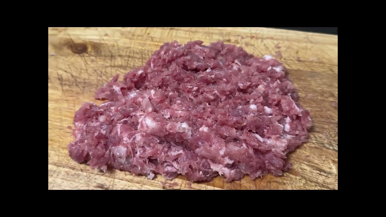 ឆារមីពីរពណ៌ជាមួយសាច់ជ្រូកចិញ្ច្រាំ|How to cook stir fry noodles with chopped pork.