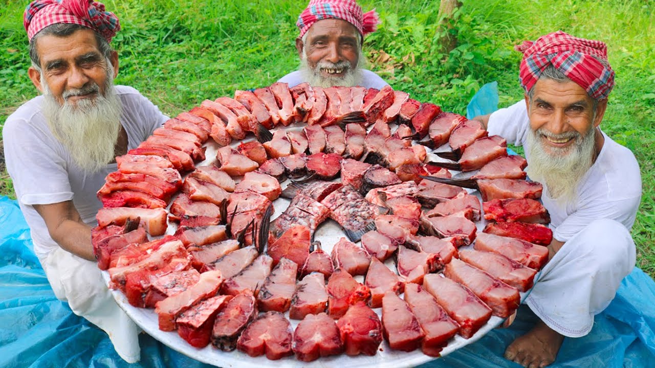 Catla Fish Kalia For Homeless Bede Ethnic Group - Katla Fish Recipe Of Grandpa - Carp Fish Curry