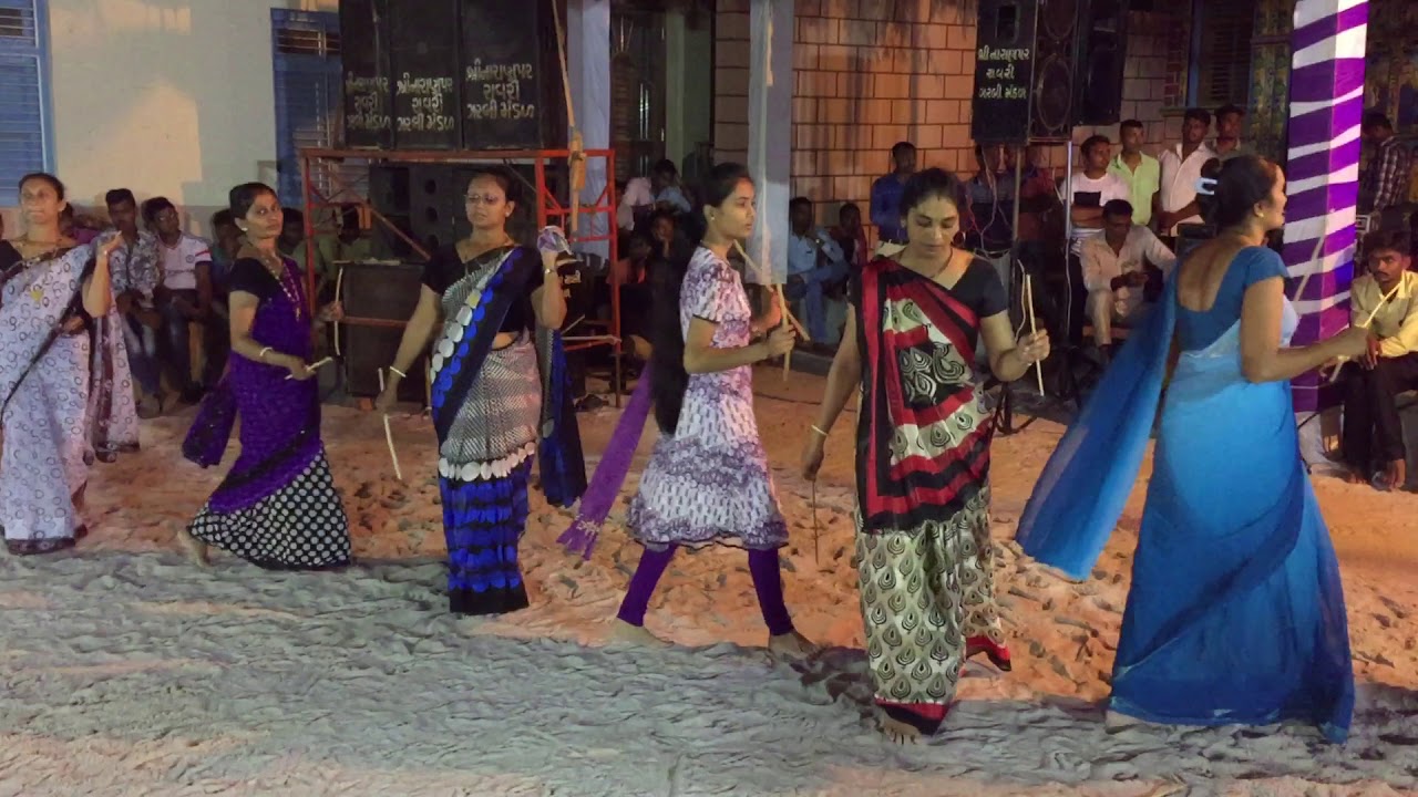 NARANPAR RAVRI GARBI MANDAL AAYOJIT NAVRATRI DAY 01 21-09-2017