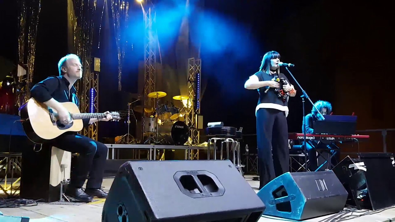 Finale Brivido caldo e Dedicato a te - Silvia Mezzanotte acoustic trio